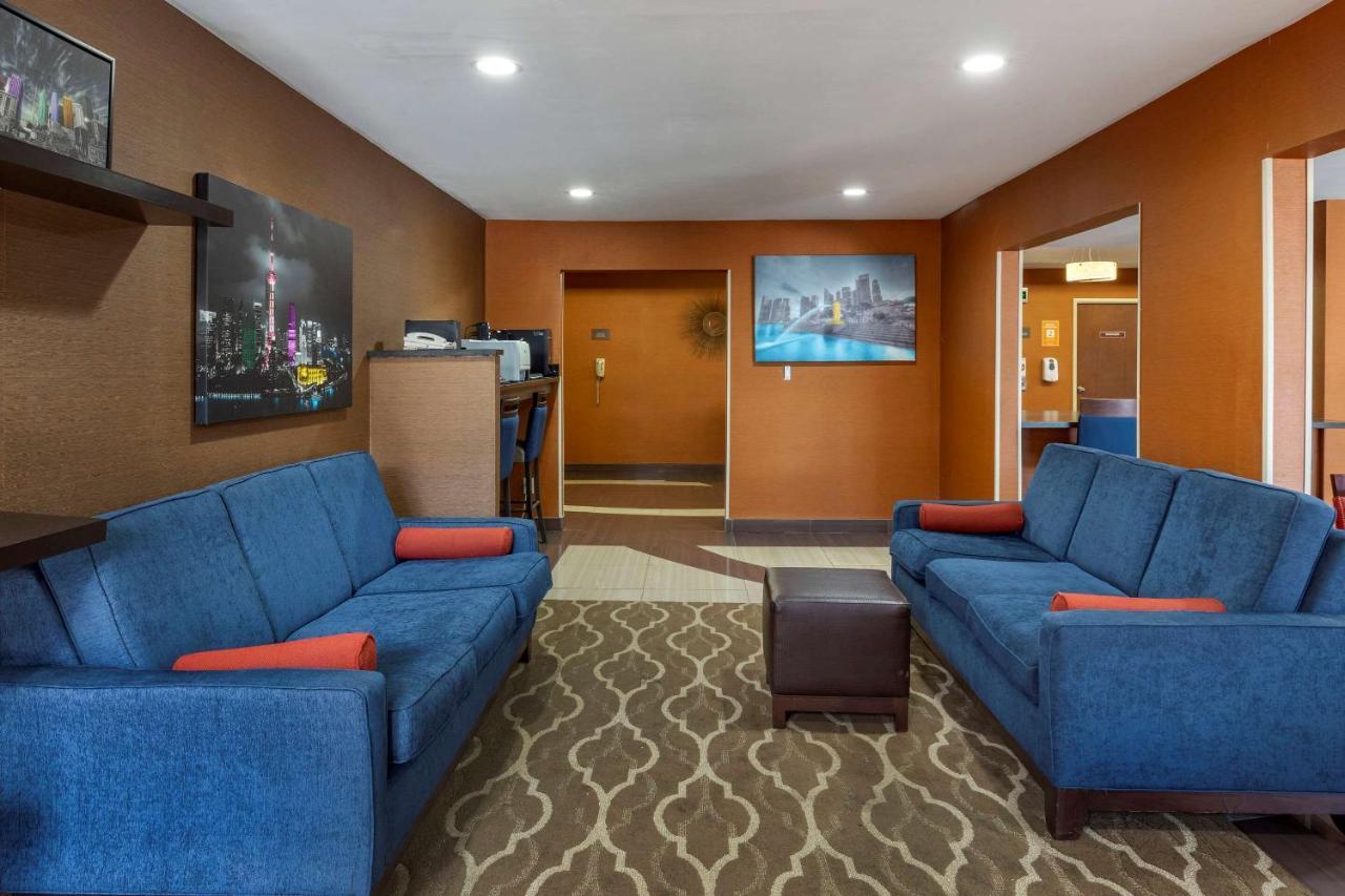 Comfort Inn Garner Clayton I-40 Экстерьер фото