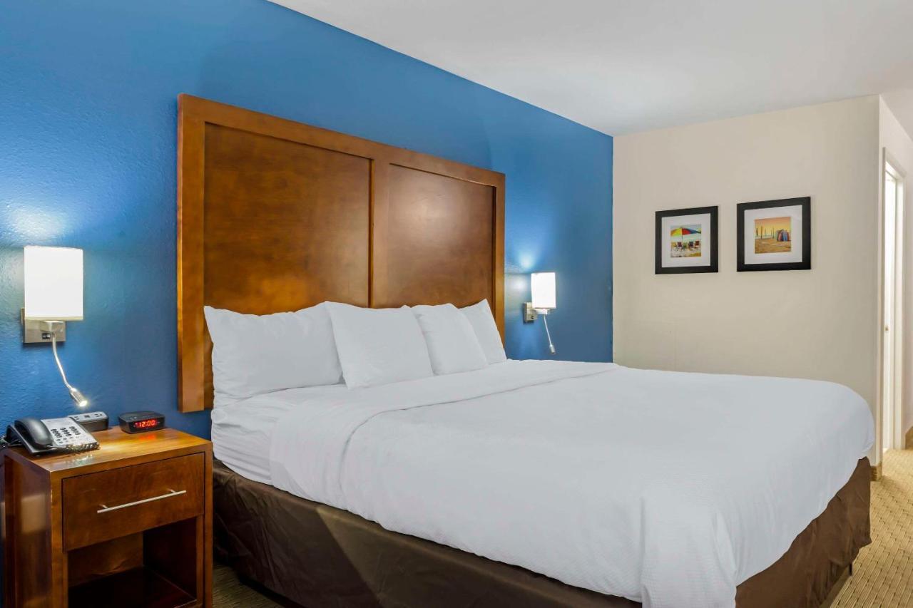 Comfort Inn Garner Clayton I-40 Экстерьер фото