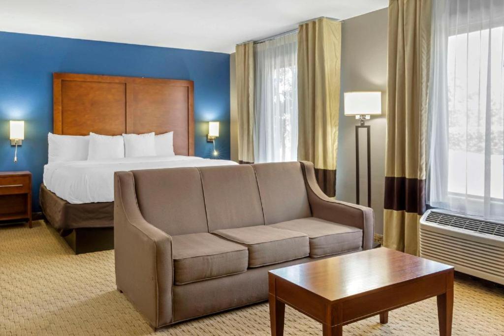 Comfort Inn Garner Clayton I-40 Экстерьер фото